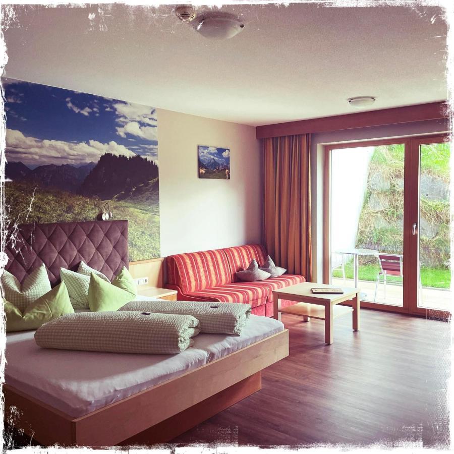Hotel Garni Alpendiamant Fiss Extérieur photo