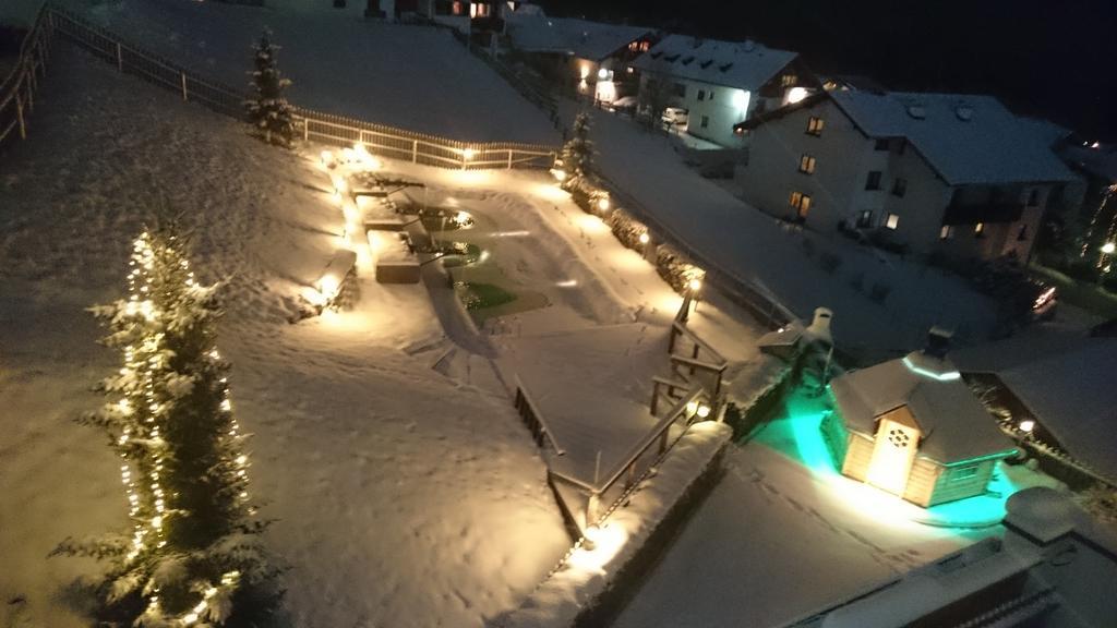 Hotel Garni Alpendiamant Fiss Extérieur photo